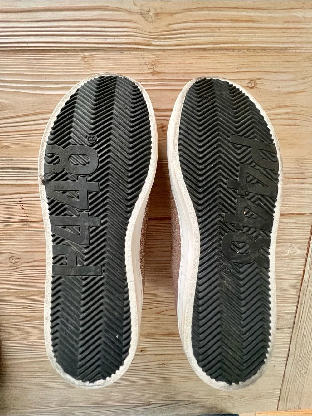 P448 John Gold Glitter Calf Hair Sneakers EU 39 US 8.5 Low Top Lace Up
